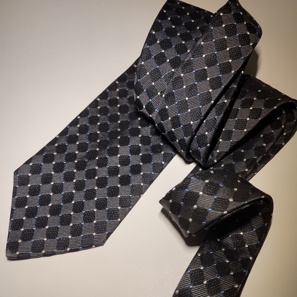 Jos. A. Bank Black and Blue Patterned Tie